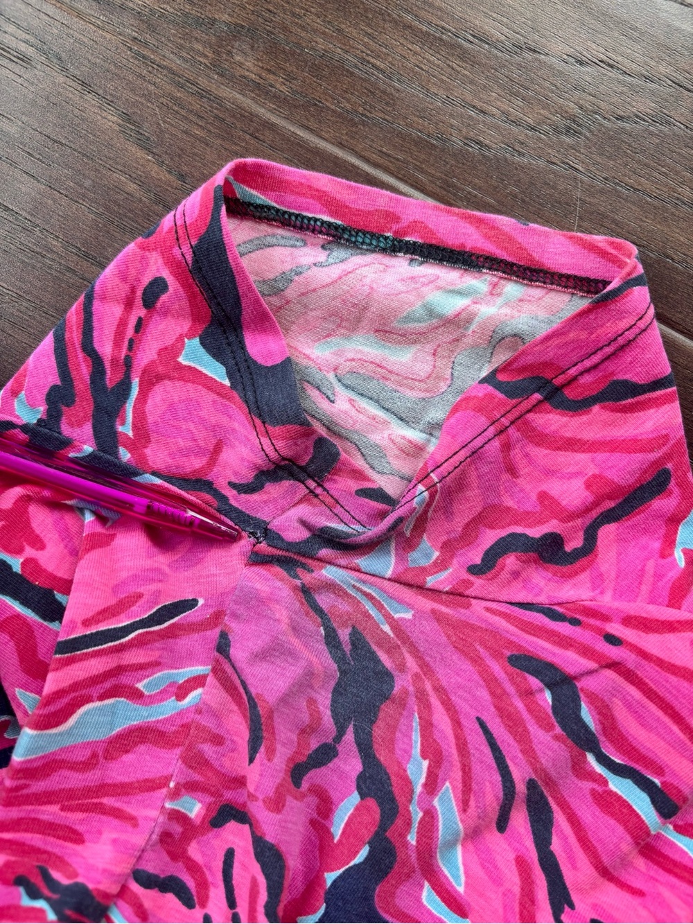 Lilly Pulitzer Michelle Floral V-Neck Tee - Picture 4 of 5